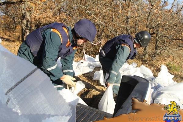 Пиротехники МЧС и специалисты Черноморского флота обезвредили в Севастополе 14 авиабомб (ФОТО) - «Туризм Крыма»