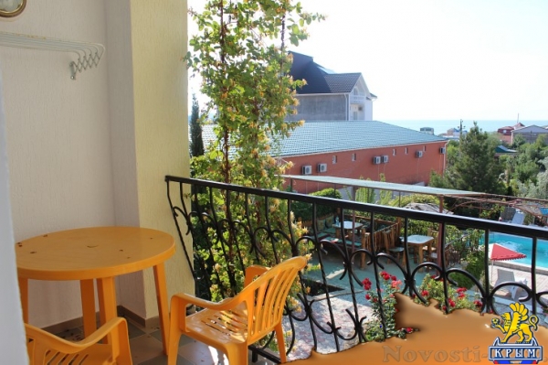 Отдых в Коктебеле. Гостиница с бассейном в Коктебеле с видом на море и горы Карадага Отдых в Крыму 2016 - жильё в Крыму без посредников - «Отдых в Коктебеле»