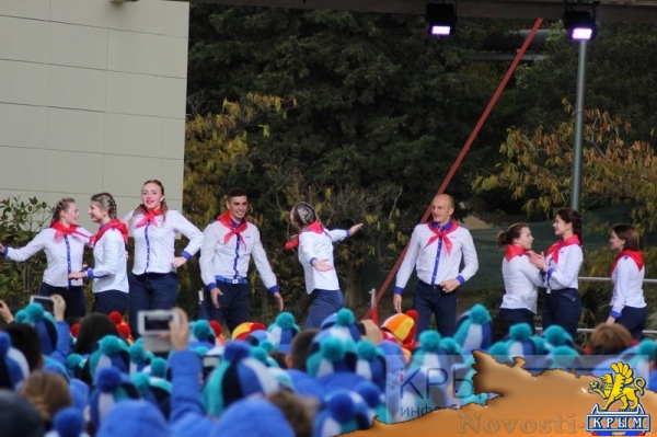 Школьник из Бурятии стал полуторамиллионным артековцем (ФОТО) - «Общество Крыма»