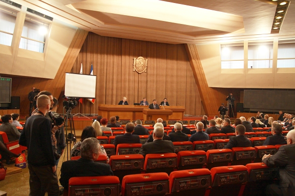 Специалисты Госкомрегистра будут ставить жилые дома на кадастровый учет, не требуя разрешения на строительство, — Галина Бойко - «Госкомрегистр»