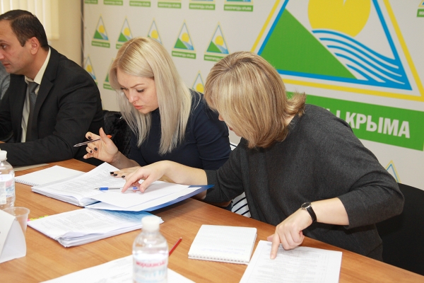 Более 100 сотрудников Госкомрегистра успешно прошли аттестацию - «Госкомрегистр»