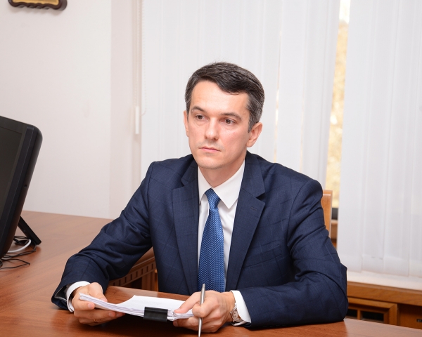 Экономические интересы республики должны быть в приоритете при рассмотрении спорных случаев аренды сельскохозяйственных земель — Александр Спиридонов - «Госкомрегистр»