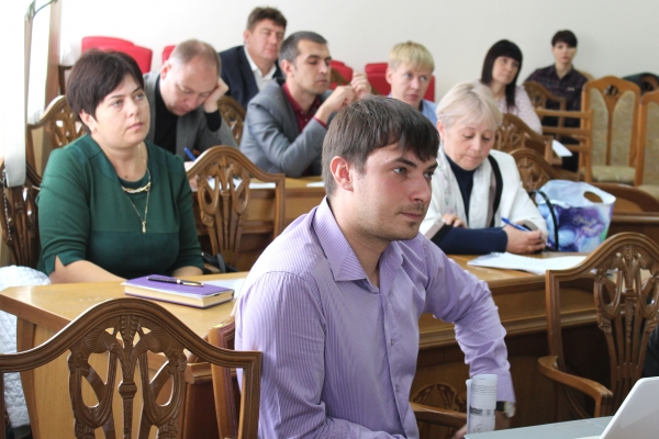 Муниципальным властям следует внимательно подойти к расчету ставок земельного налога — Александр Спиридонов - «Госкомрегистр»