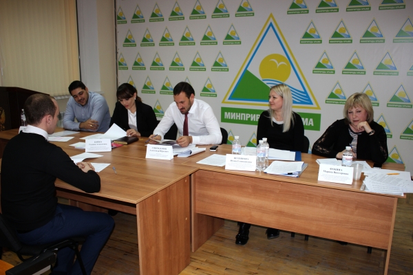 В Госкомрегистре проходит масштабная аттестация госслужащих - «Госкомрегистр»