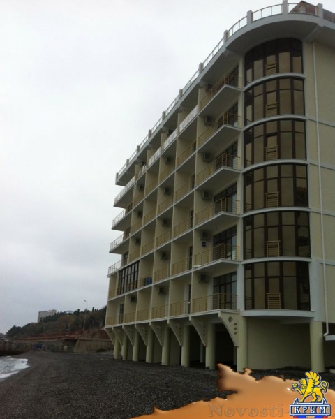 «Акватехноспорт» заявляет о законности возведения климатопавильона «Калипсо» в Алуште и наличии в нем спасательного поста (ФОТО) - «Туризм Крыма»