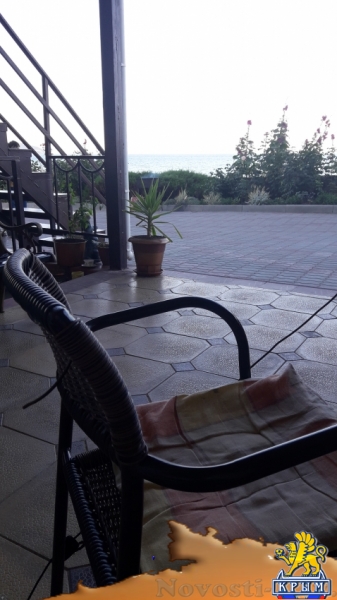 Отдых в Орджоникидзе. Коттеджи у самого моря с собственным пляжем Отдых в Крыму 2016 - жильё в Крыму без посредников - «Отдых в Орджоникидзе»