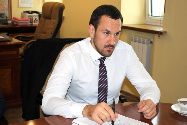 Госкомрегистр рассмотрит возможность внедрения в Республике Крым системы «региональная очередь» — Александр Спиридонов - «Госкомрегистр»