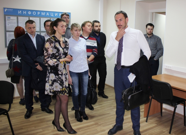 Госкомрегистр, учитывая опыт Ростовской области, будет и дальше усиливать взаимодействие с «МФЦ» - Александр Спиридонов - «Госкомрегистр»