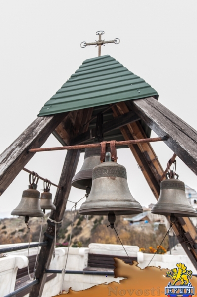 Над скалой Святого Георгия (ФОТО) - «Общество Крыма» Над скалой Святого Георгия (ФОТО) - «Общество Крыма»