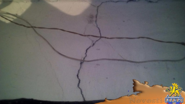 В Керчи 150-летний жилой дом превращается в руины - «Керчь» В Керчи 150-летний жилой дом превращается в руины - «Керчь»