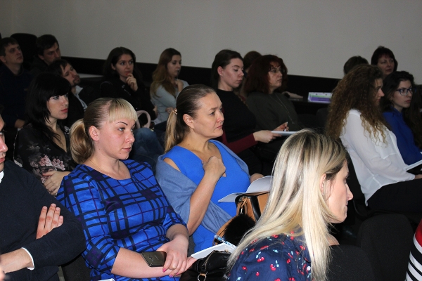 В Крыму обсудили федеральные и региональные новшества в регулировании кадастровой деятельности - «Госкомрегистр»