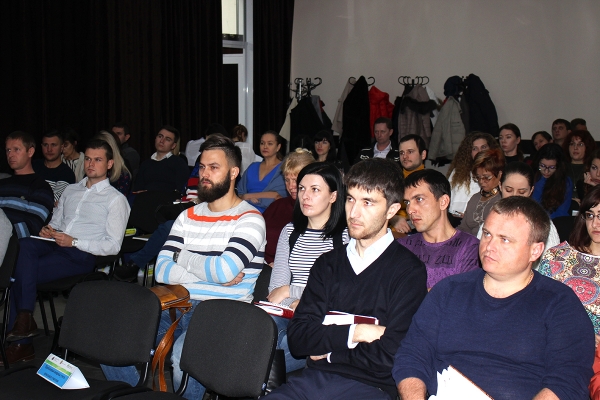 В Крыму обсудили федеральные и региональные новшества в регулировании кадастровой деятельности - «Госкомрегистр»