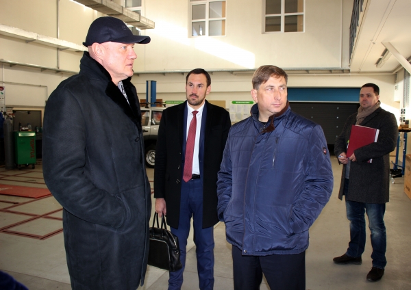 В ближайшее время должен решиться вопрос с выделением собственного помещения Госкомрегистру — Александр Спиридонов - «Госкомрегистр»