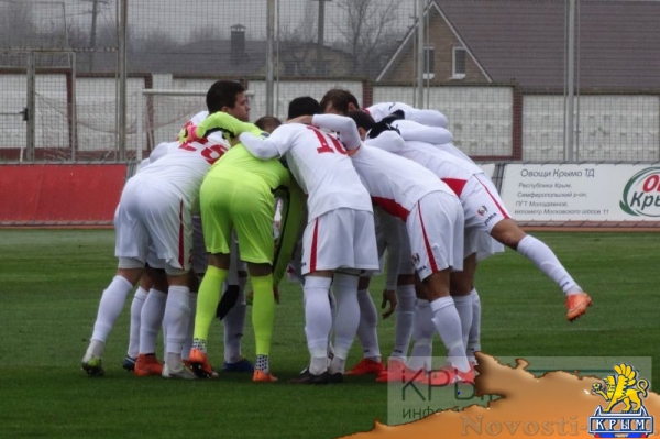 «Крымтеплица» победила «ТСК-Таврию» в центральном матче отложенного пятого тура чемпионата Премьер-лиги КФС (ФОТО) - «Общество Крыма»