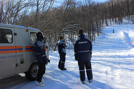 Сергей Шахов: с целью обезопасить туристический отдых, аварийно-спасательные посты «КРЫМ-СПАС» на Ангарском перевале и плато Ай-Петри будут работать весь зимний сезон - «МЧС» Сергей Шахов: с целью обезопасить туристический отдых, аварийно-спасательные посты «КРЫМ-СПАС» на Ангарском перевале и плато Ай-Петри будут работать весь зимний сезон - «МЧС»