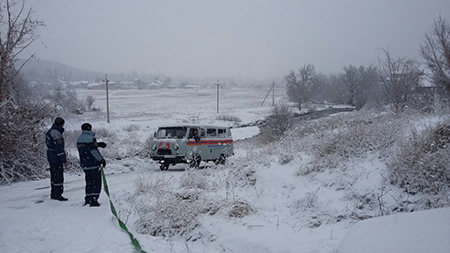 Спасатели «КРЫМ-СПАС» продолжают оперативно оказывать помощь автомобилистам - «МЧС» Спасатели «КРЫМ-СПАС» продолжают оперативно оказывать помощь автомобилистам - «МЧС»