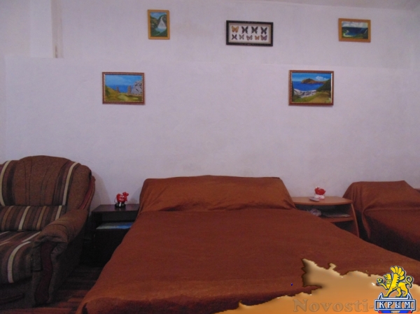 Отдых в Евпатории. Сдается 1-ком. коттедж, 2 мин.пеш. к набережной центр Евпатории, посуточно, круглый год. Отдых в Крыму 2016 - жильё в Крыму без посредников - «Отдых в Евпатории»