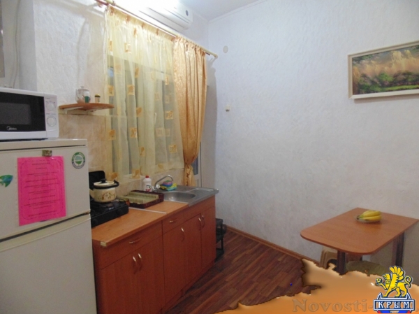 Отдых в Евпатории. Сдается 1-ком. коттедж, 2 мин.пеш. к набережной центр Евпатории, посуточно, круглый год. Отдых в Крыму 2016 - жильё в Крыму без посредников - «Отдых в Евпатории»