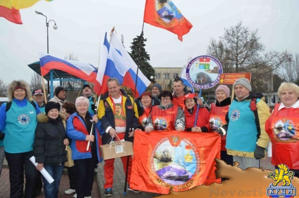 Севастопольский клуб «Моржи СССР» открыл сезон зимнего плавания 2016-17 в Крыму  - «Общество»