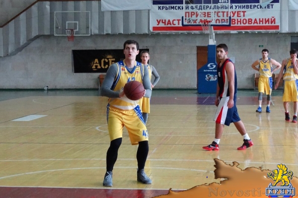 Ялтинские баскетболисты победили чемпионов Крыма и закрепились на первом месте в нынешнем республиканском сезоне (ФОТО) - «Общество Крыма»