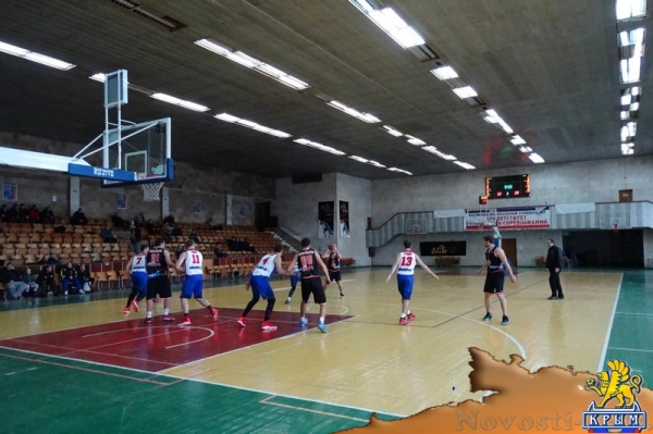 Ялтинские баскетболисты победили чемпионов Крыма и закрепились на первом месте в нынешнем республиканском сезоне (ФОТО) - «Общество Крыма»