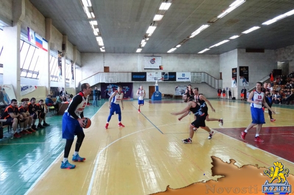 Ялтинские баскетболисты победили чемпионов Крыма и закрепились на первом месте в нынешнем республиканском сезоне (ФОТО) - «Общество Крыма»