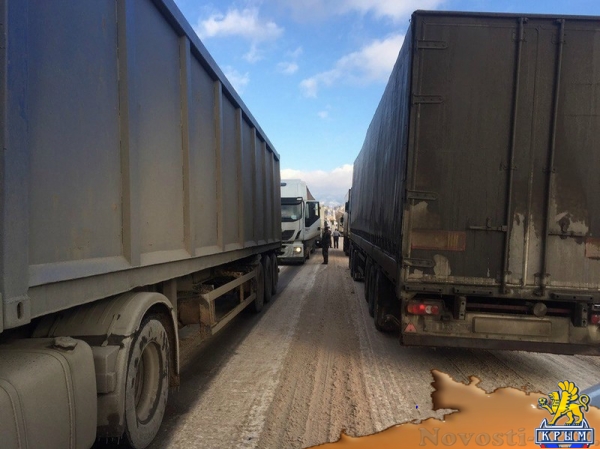 На керченской трассе пробки из фур - «Керчь»