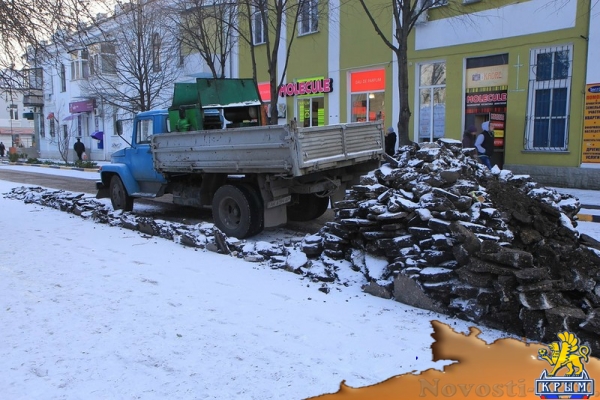 В Кооперативном переулке меняют дорожное полотно - «Керчь» В Кооперативном переулке меняют дорожное полотно - «Керчь»