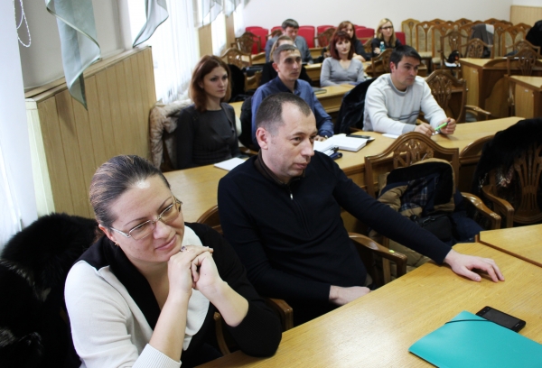 При регистрации договора аренды на недвижимое имущество не требуется предоставлять согласие супруга арендатора — Татьяна Вяткина - «Госкомрегистр»