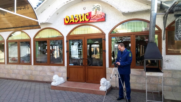 Госкомрегистр предписал владельцу кафе освободить самовольно занятые 250 кв. м в центре Алушты - «Госкомрегистр» Госкомрегистр предписал владельцу кафе освободить самовольно занятые 250 кв. м в центре Алушты - «Госкомрегистр»