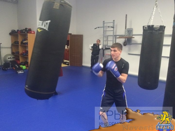 Крымский чемпион России по боксу Кудряков рад, что оправдал надежды крымчан (ФОТО) - «Спорт Крыма» Крымский чемпион России по боксу Кудряков рад, что оправдал надежды крымчан (ФОТО) - «Спорт Крыма»