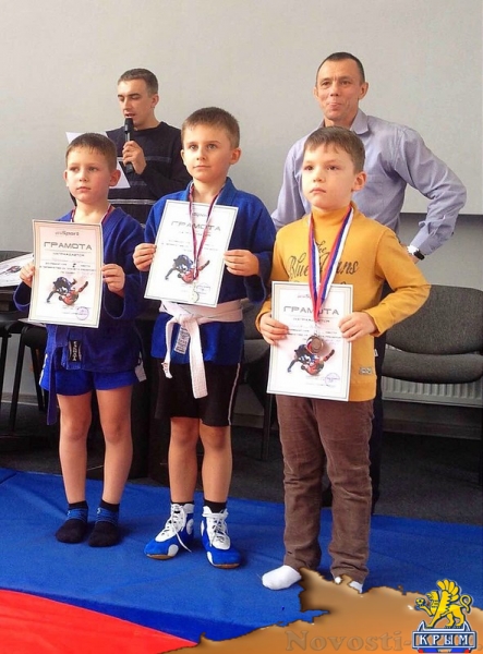 Самбисты СПКЕ «Слава» из Багерово успешно выступили на городских соревнованиях - «Керчь»