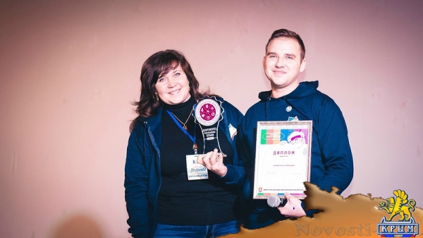 Руководитель керченского штаба «Волонтеры Победы» удостоился сертификата - «Керчь»