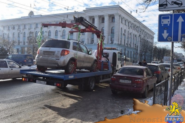 Служба принудительной эвакуации автотранспорта официально начала работу в Симферополе – «Гортранссервис» (ФОТО) - «Возвращение в Россию» Служба принудительной эвакуации автотранспорта официально начала работу в Симферополе – «Гортранссервис» (ФОТО) - «Возвращение в Россию»
