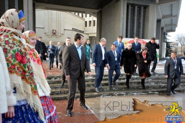 Аксёнов по достоинству оценил достижения Первомайского района (ФОТО) - «Политика Крыма»