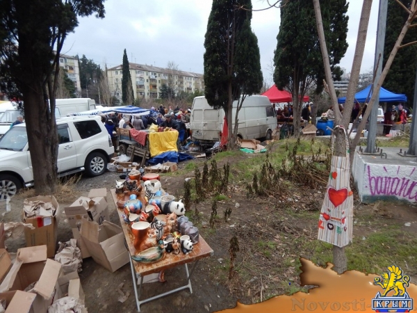 Ялтинцам продолжают устраивать ярмарки в грязи - «Новости Крыма»