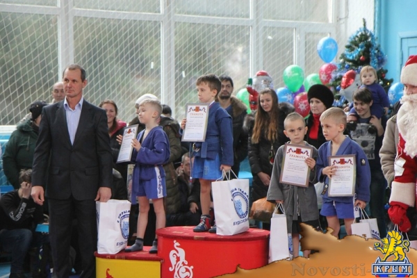В Керчи прошел Кубок Деда Мороза (Обновлено) - «Керчь»