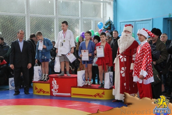 В Керчи прошел Кубок Деда Мороза (Обновлено) - «Керчь»