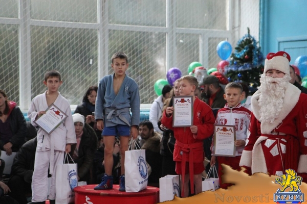 В Керчи прошел Кубок Деда Мороза (Обновлено) - «Керчь»