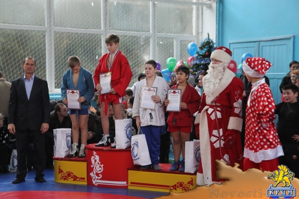 В Керчи прошел Кубок Деда Мороза (Обновлено) - «Керчь»