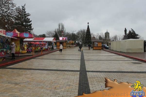 На центральной площади в Керчи установили биотуалеты - «Керчь»