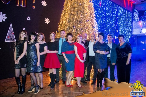 Владимир Ступников и Ольга Солодилова спели - «Керчь» Владимир Ступников и Ольга Солодилова спели - «Керчь»