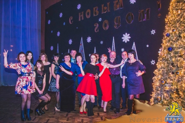 Владимир Ступников и Ольга Солодилова спели - «Керчь» Владимир Ступников и Ольга Солодилова спели - «Керчь»