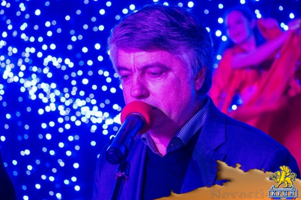 Владимир Ступников и Ольга Солодилова спели - «Керчь» Владимир Ступников и Ольга Солодилова спели - «Керчь»