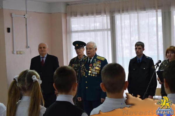 В Керчи школьники получили зеленые береты - «Керчь»