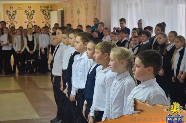 В Керчи школьники получили зеленые береты - «Керчь»