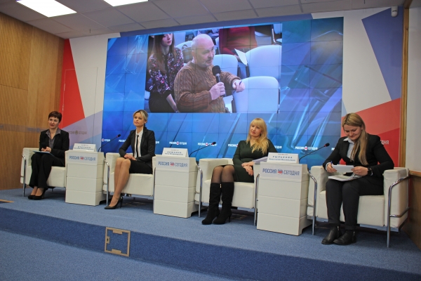 Сотрудники отделов кадастрового учета Госкомрегистра выполняют объем работы, в три раза превышающий все допустимые нормы — Анастасия Рылькова - «Госкомрегистр»