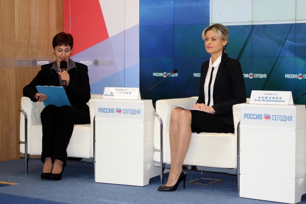 Сотрудники отделов кадастрового учета Госкомрегистра выполняют объем работы, в три раза превышающий все допустимые нормы — Анастасия Рылькова - «Госкомрегистр»