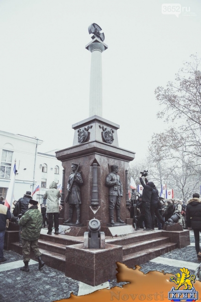 В Симферополе открыли памятник «Народному ополчению всех времен» (ФОТОФАКТ) - «Симферополь»