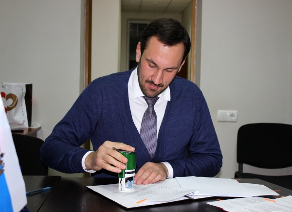 Прием и выдача документов по услугам Госкомрегистра в МФЦ продлены ещё на два года— Александр Спиридонов - «Госкомрегистр»